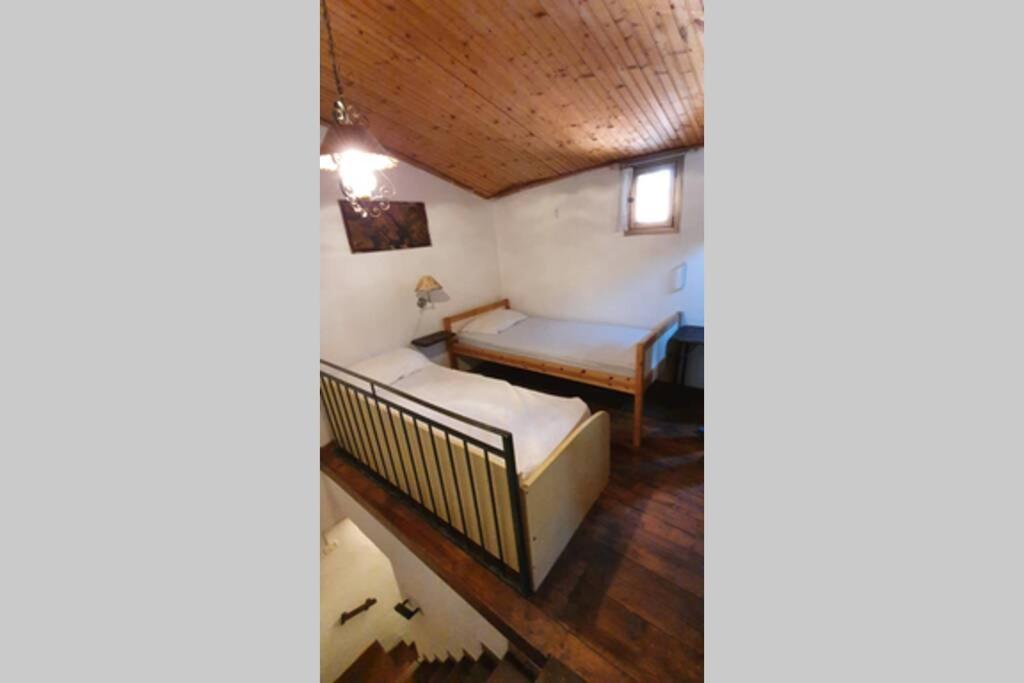 Casa Vacanza Pegrini Nel Centro Storico Di 가비체 외부 사진