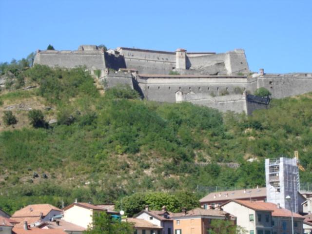 Casa Vacanza Pegrini Nel Centro Storico Di 가비체 외부 사진