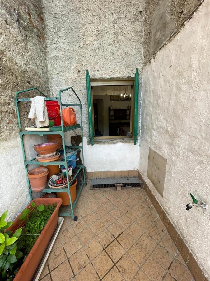 Casa Vacanza Pegrini Nel Centro Storico Di 가비체 외부 사진